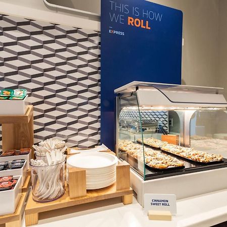 Holiday Inn Express & Suites Vermillion, An Ihg Hotel Ngoại thất bức ảnh
