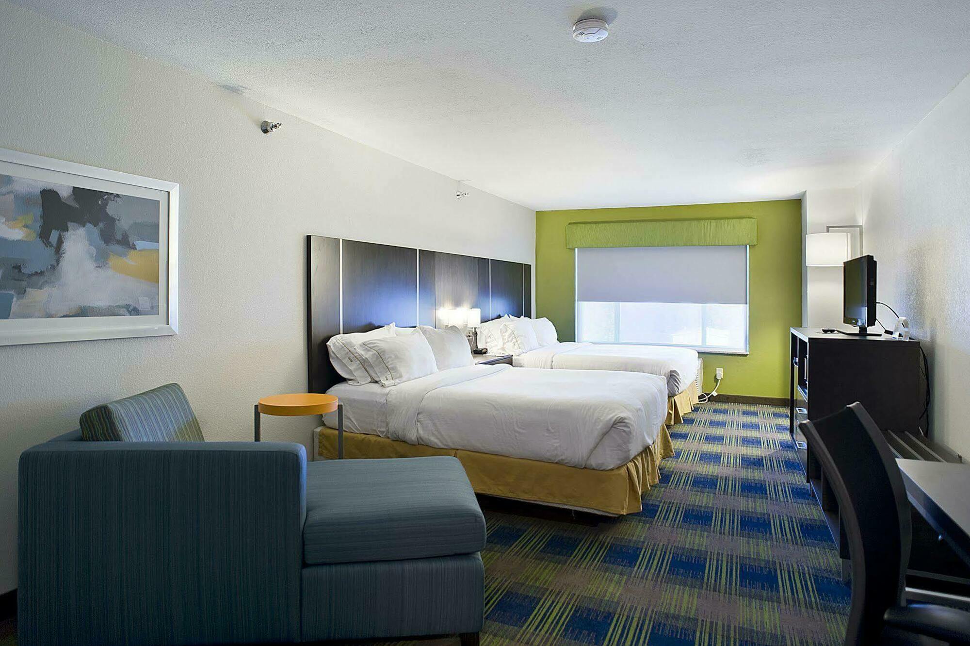Holiday Inn Express & Suites Vermillion, An Ihg Hotel Ngoại thất bức ảnh